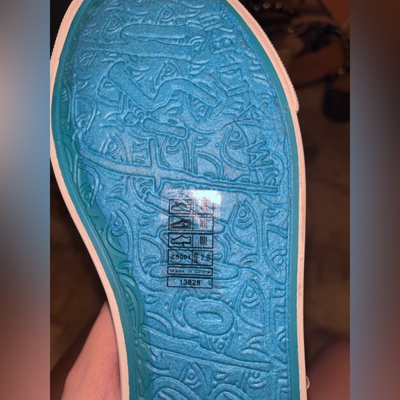 Leopard Blowfish Sneakers - Picture 4 of 4